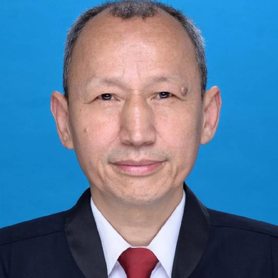 唐立新