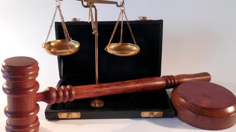 生产的水杯漏水，怎么赔偿