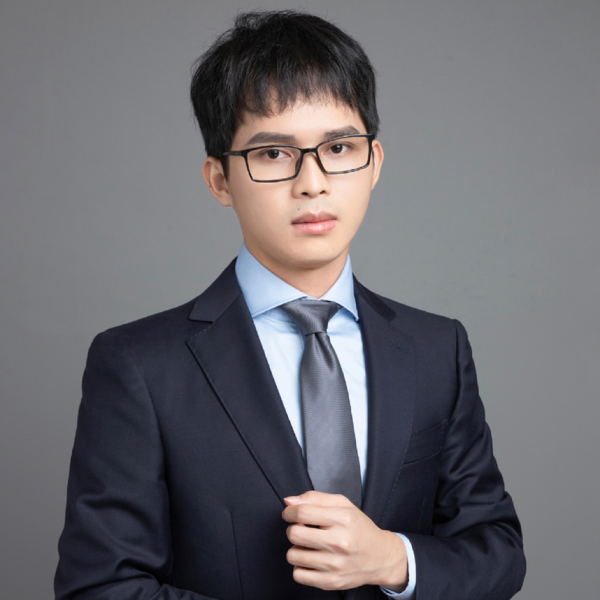 李建林