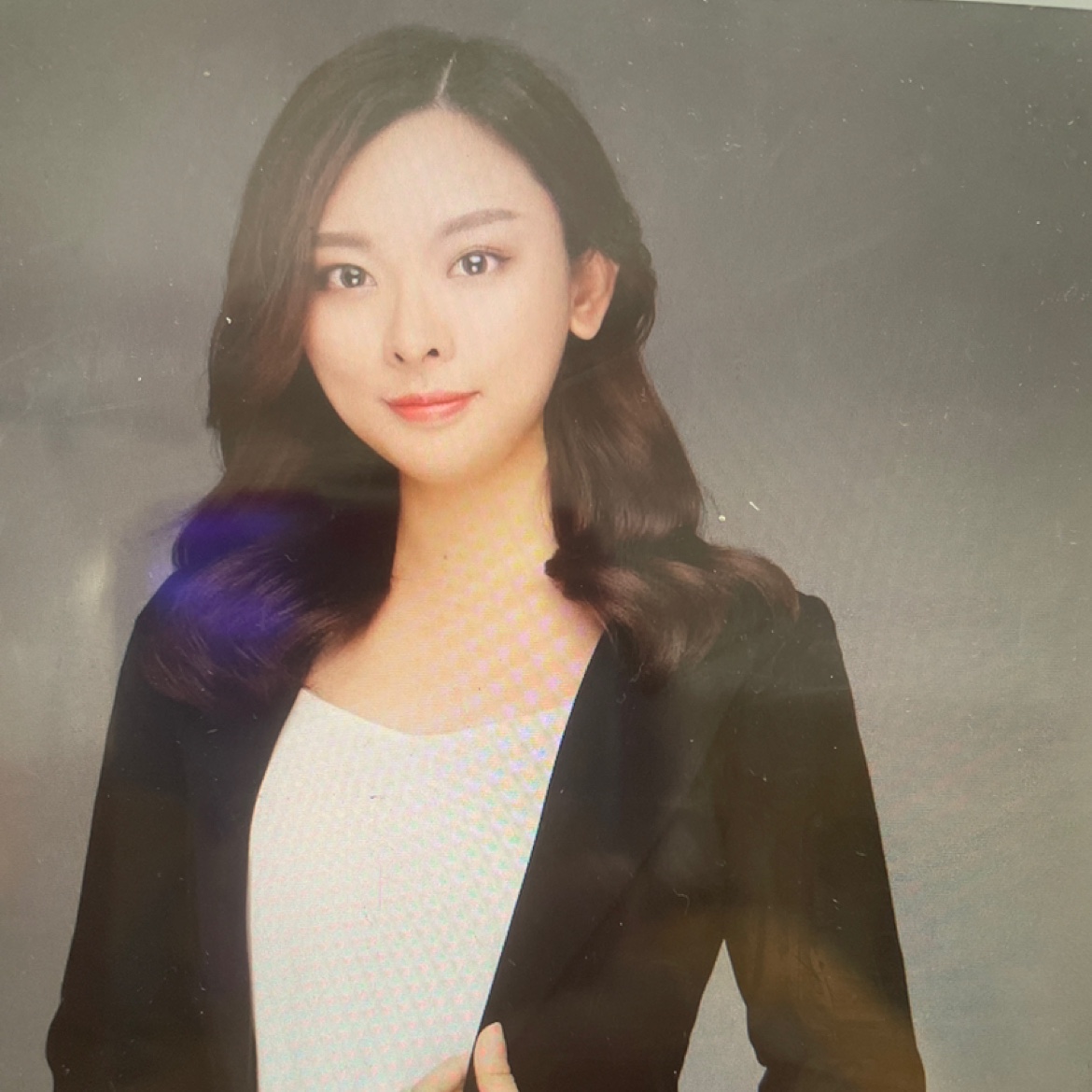 吴绮静