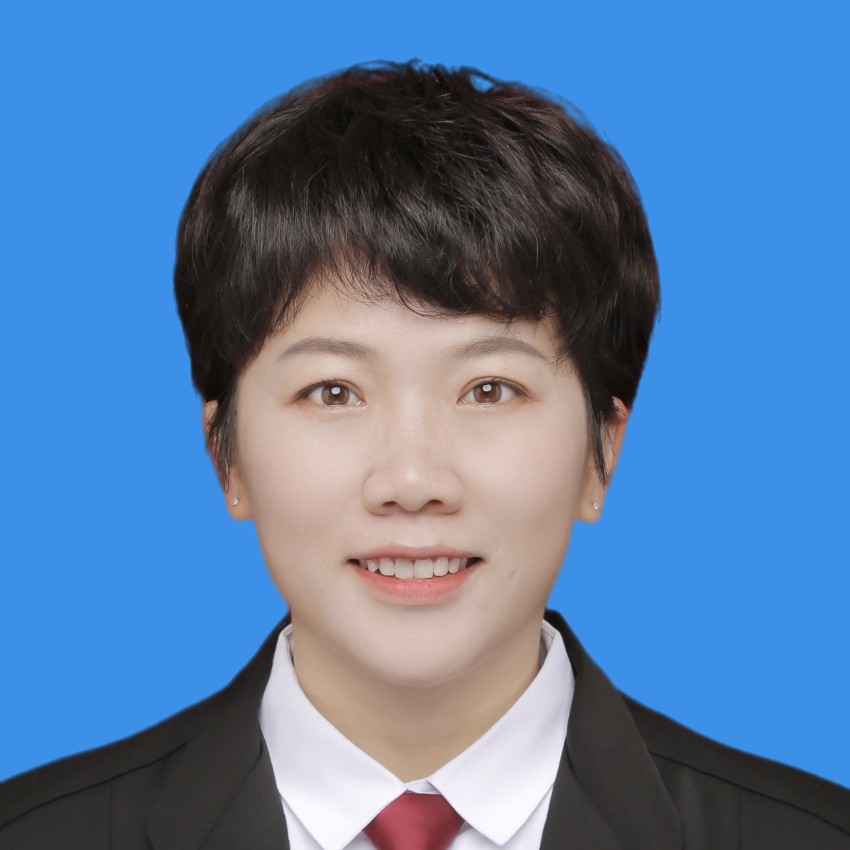 李华