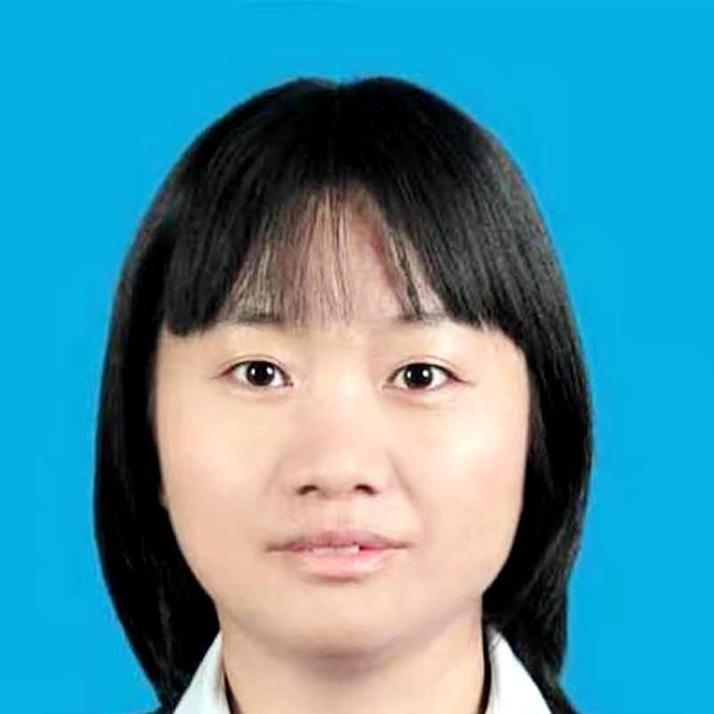 尹满萍