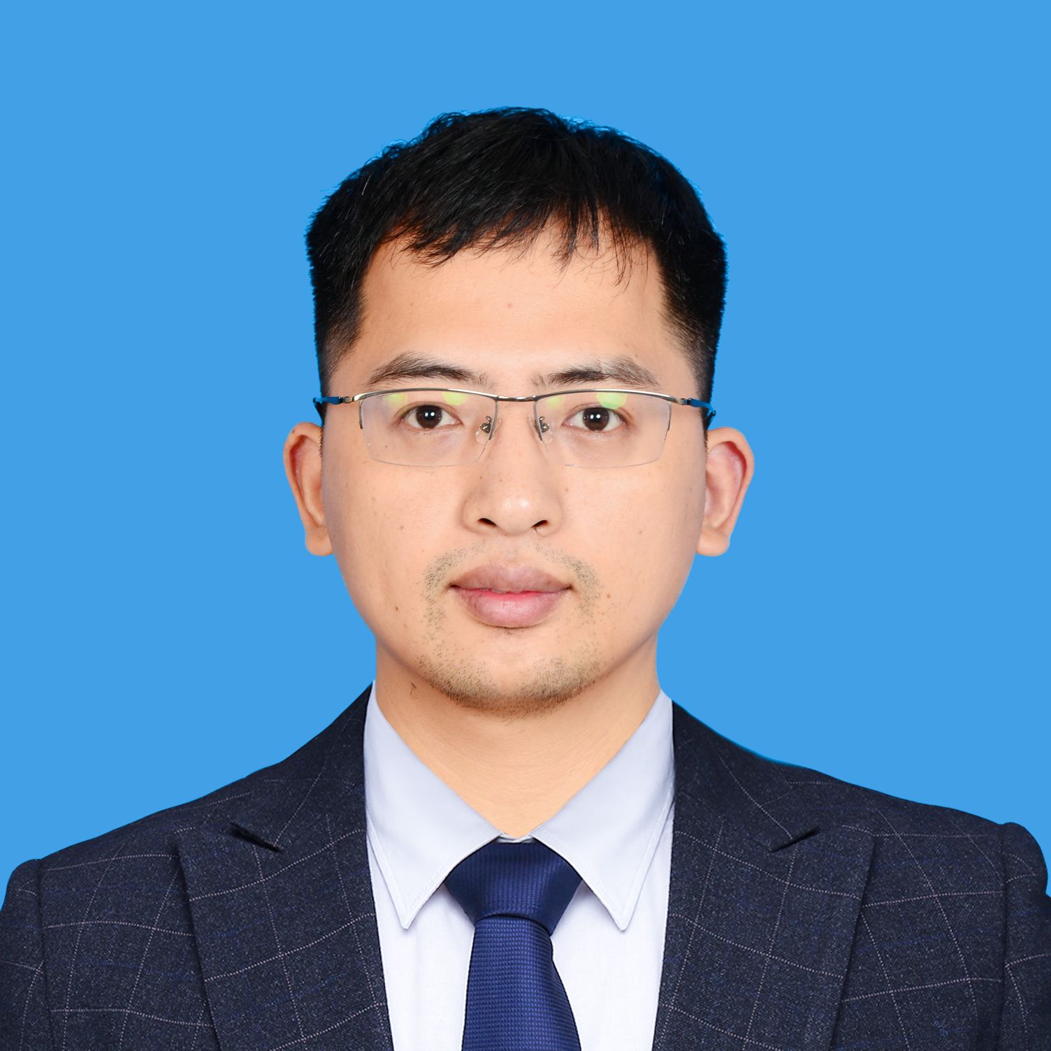 于新纲