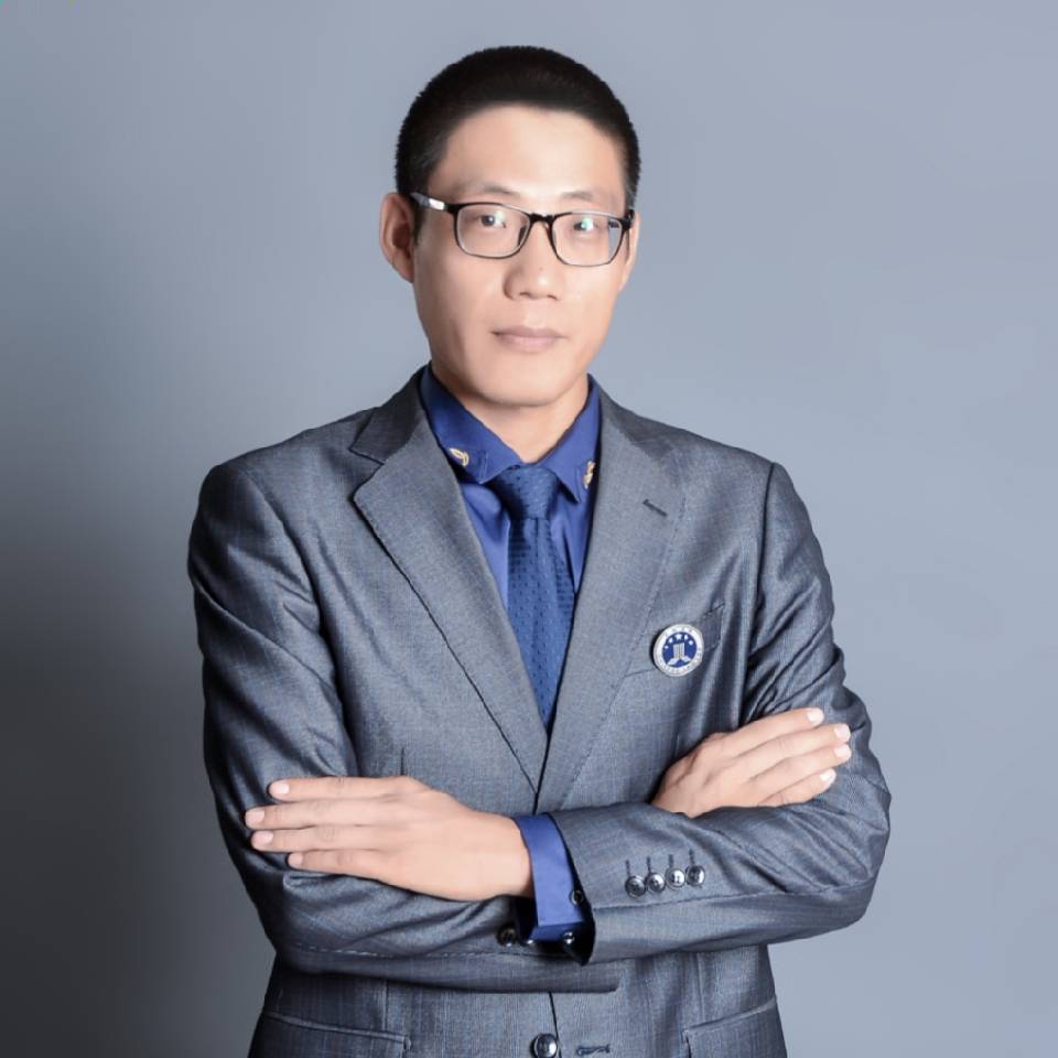 李伟律师