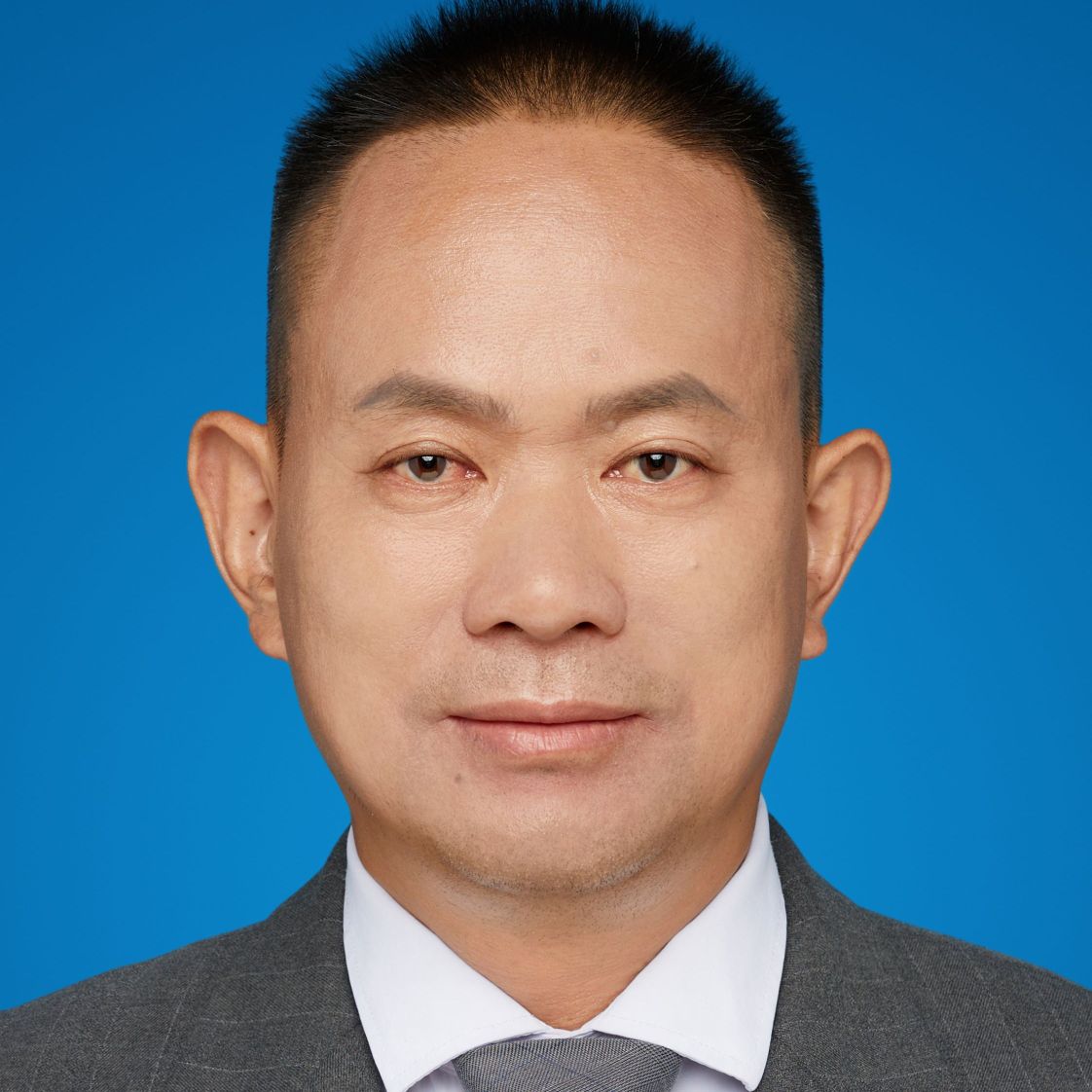 郭效伦