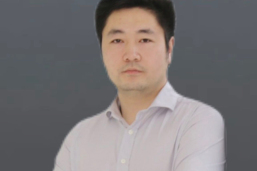 公婆将房产份额赠与大儿媳，二儿子不服要回，儿媳能继承老人遗产