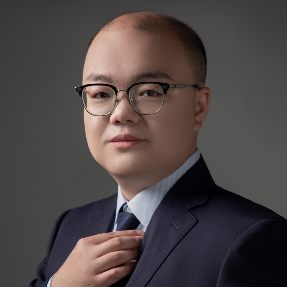 佟明亮