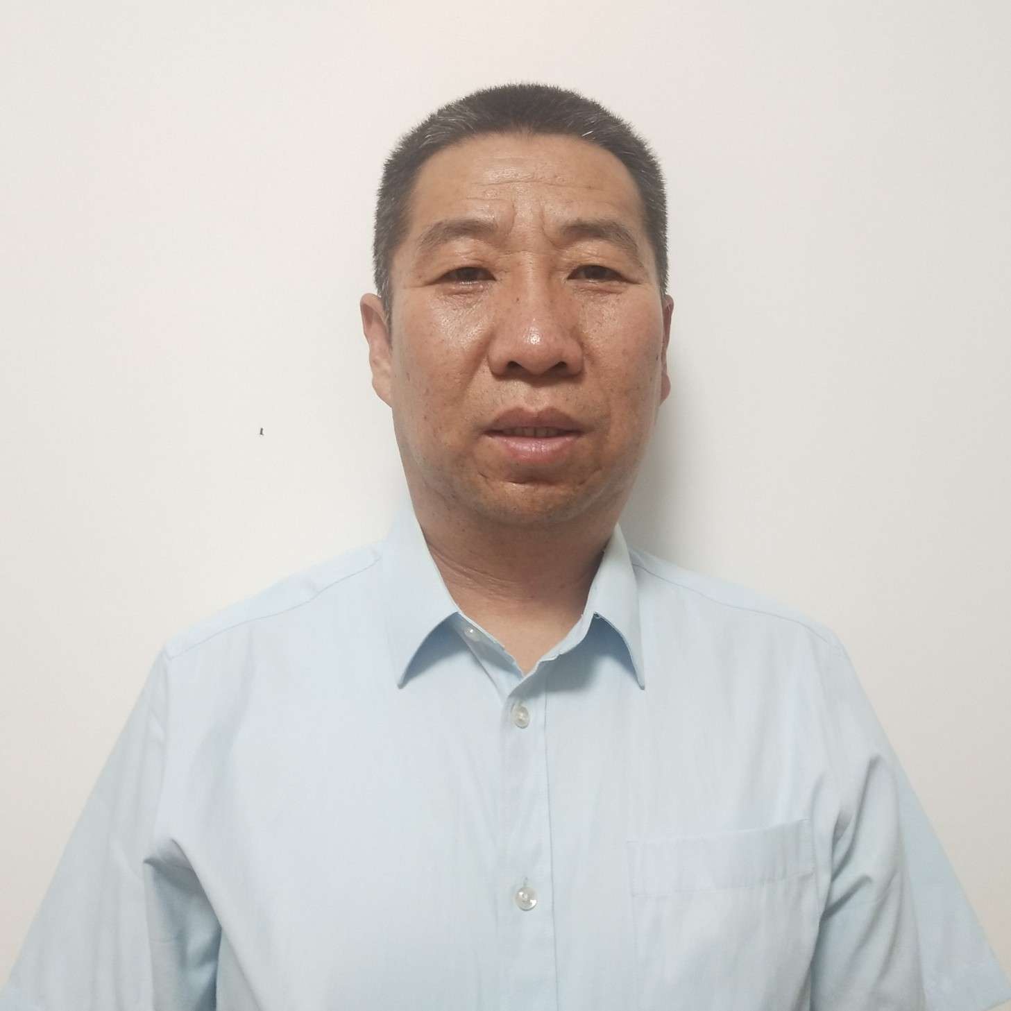 张晓杰