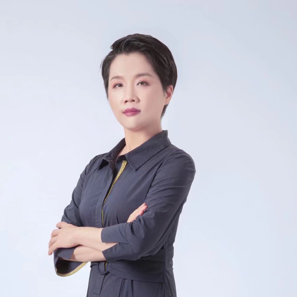李巍