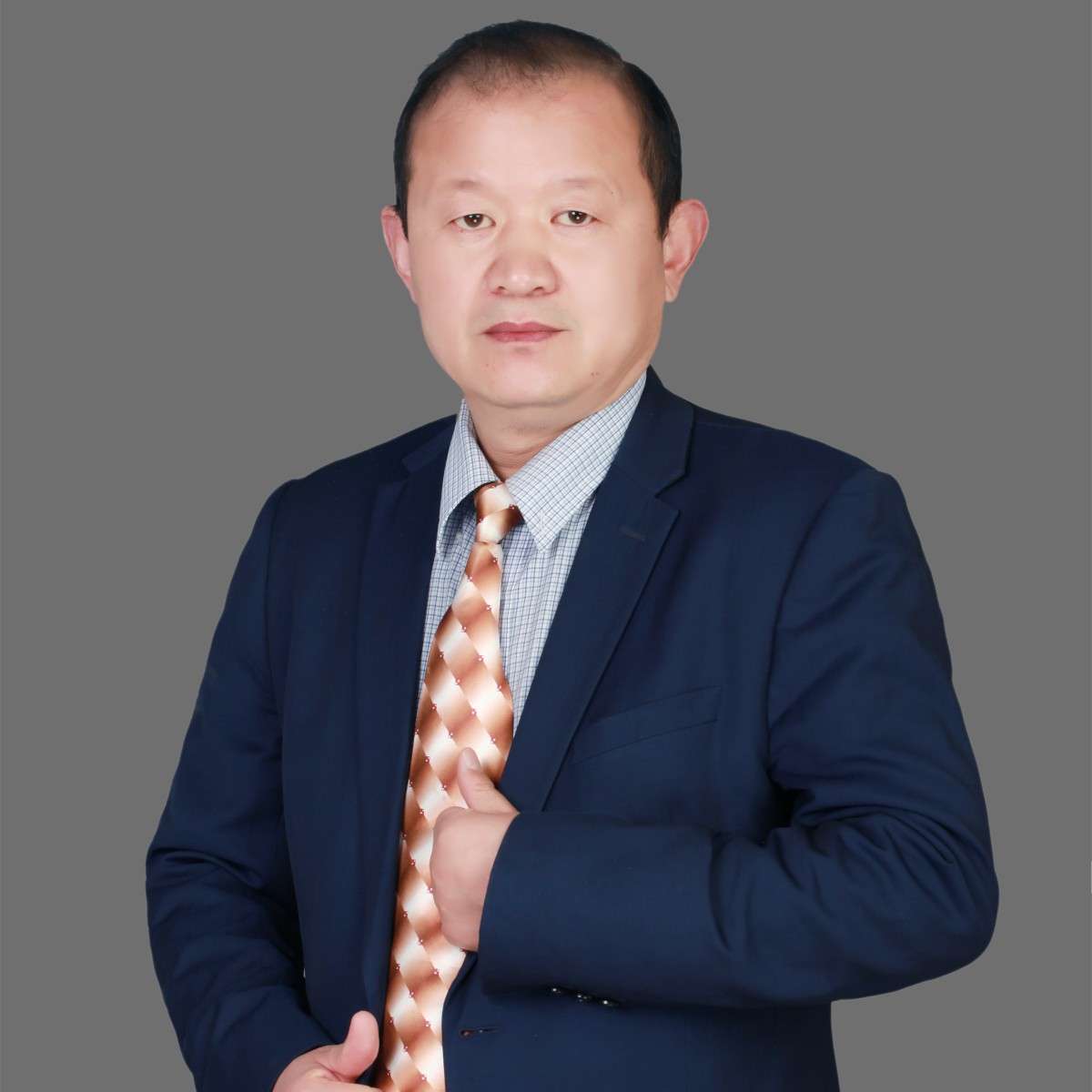 马伟