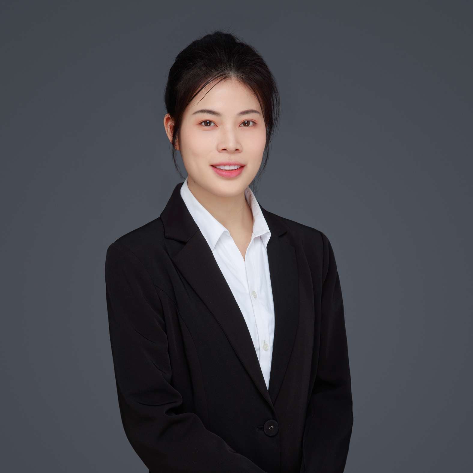 晁先朵