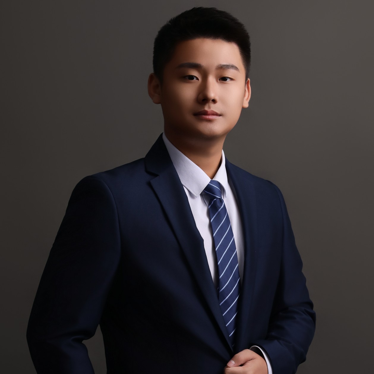 秦嘉志