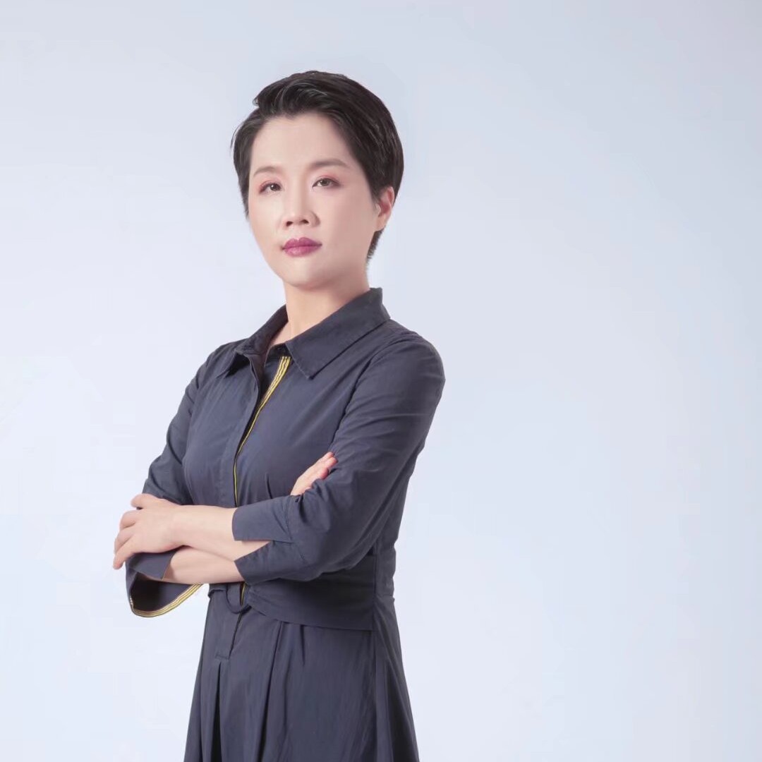 李巍
