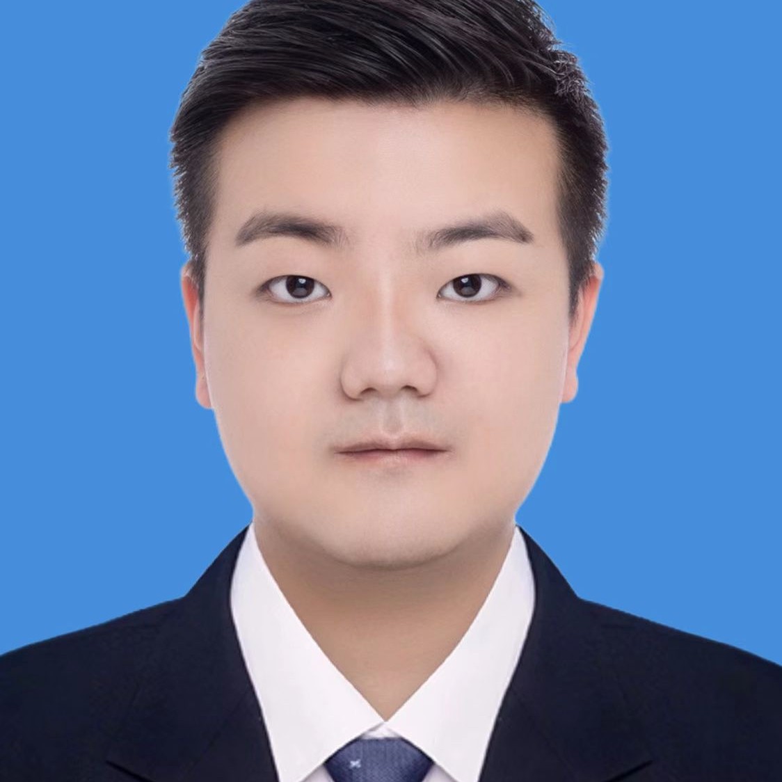 华志颖
