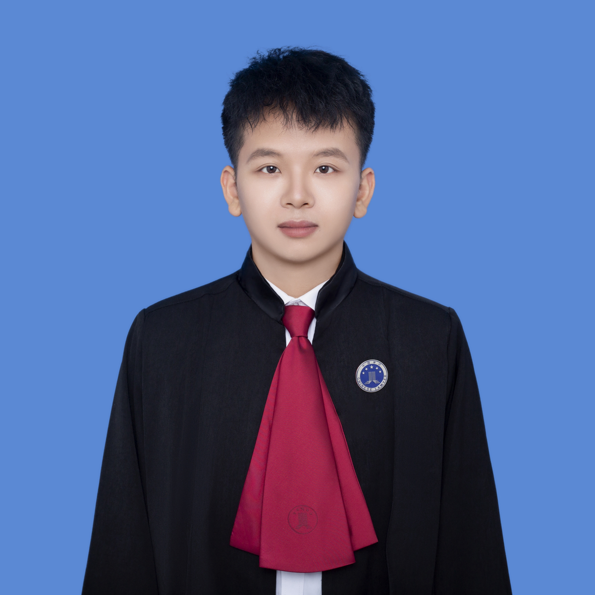 黄明亮