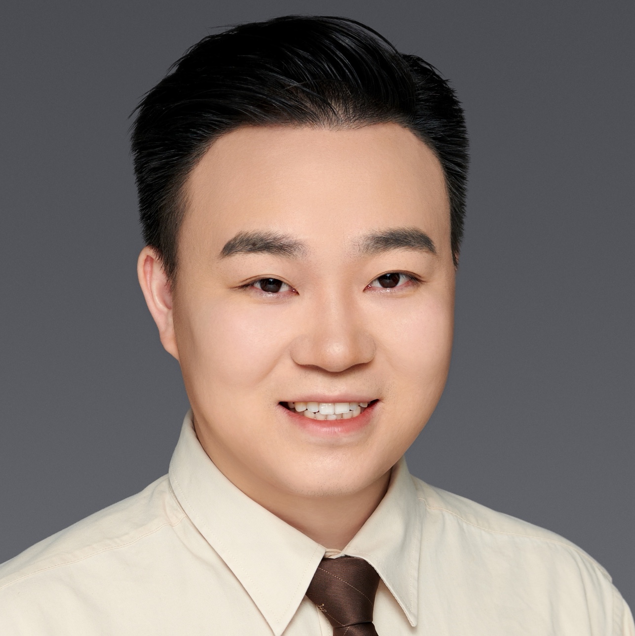 龙超华