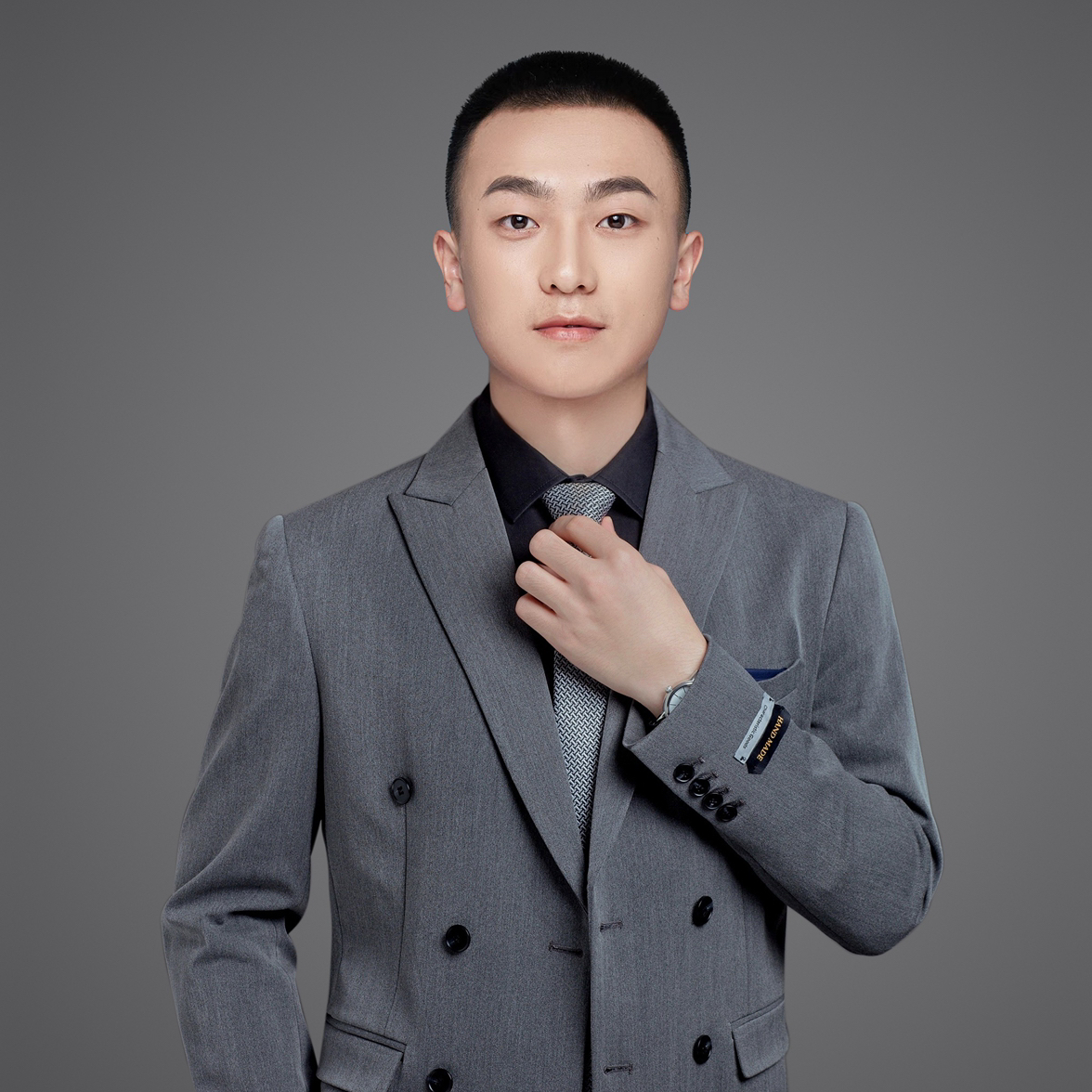 孔维瑾