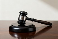 老公不给治病费？律师：一招让他倾家荡产！