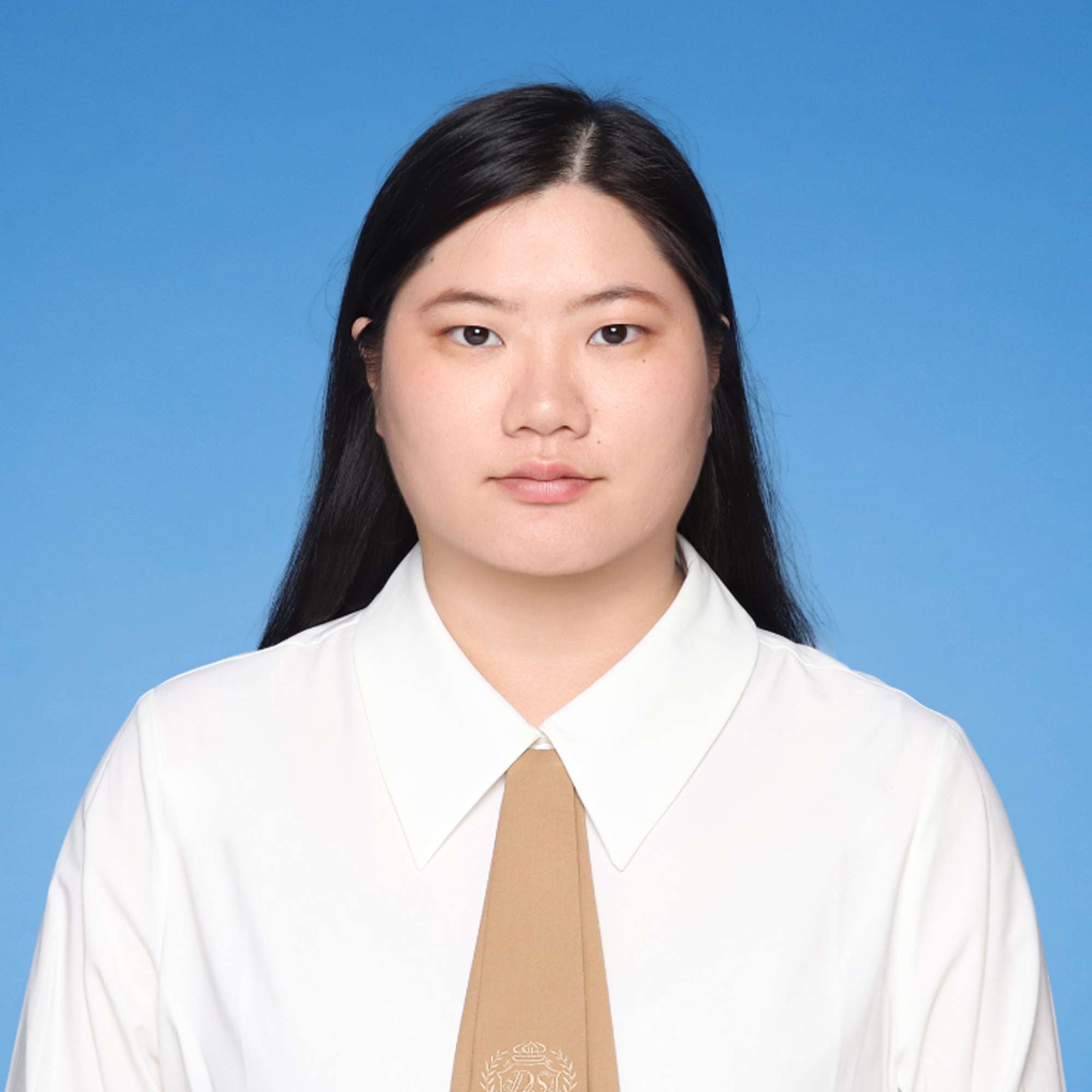 李东燕