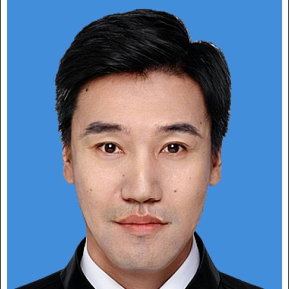 张晟