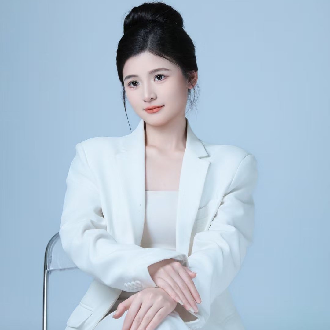何嘉玲