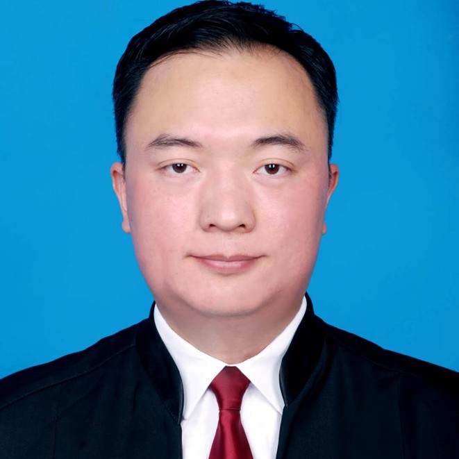 李龙飞