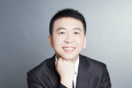 外包人员发生工伤，责任由谁承担？