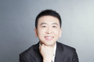 公司私下给你钱让你签字，背后算的是这笔账
