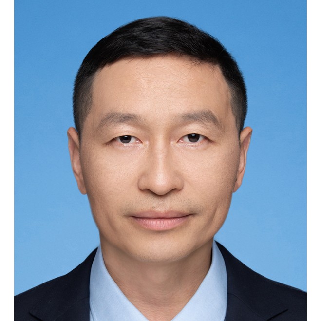 颜小鹏