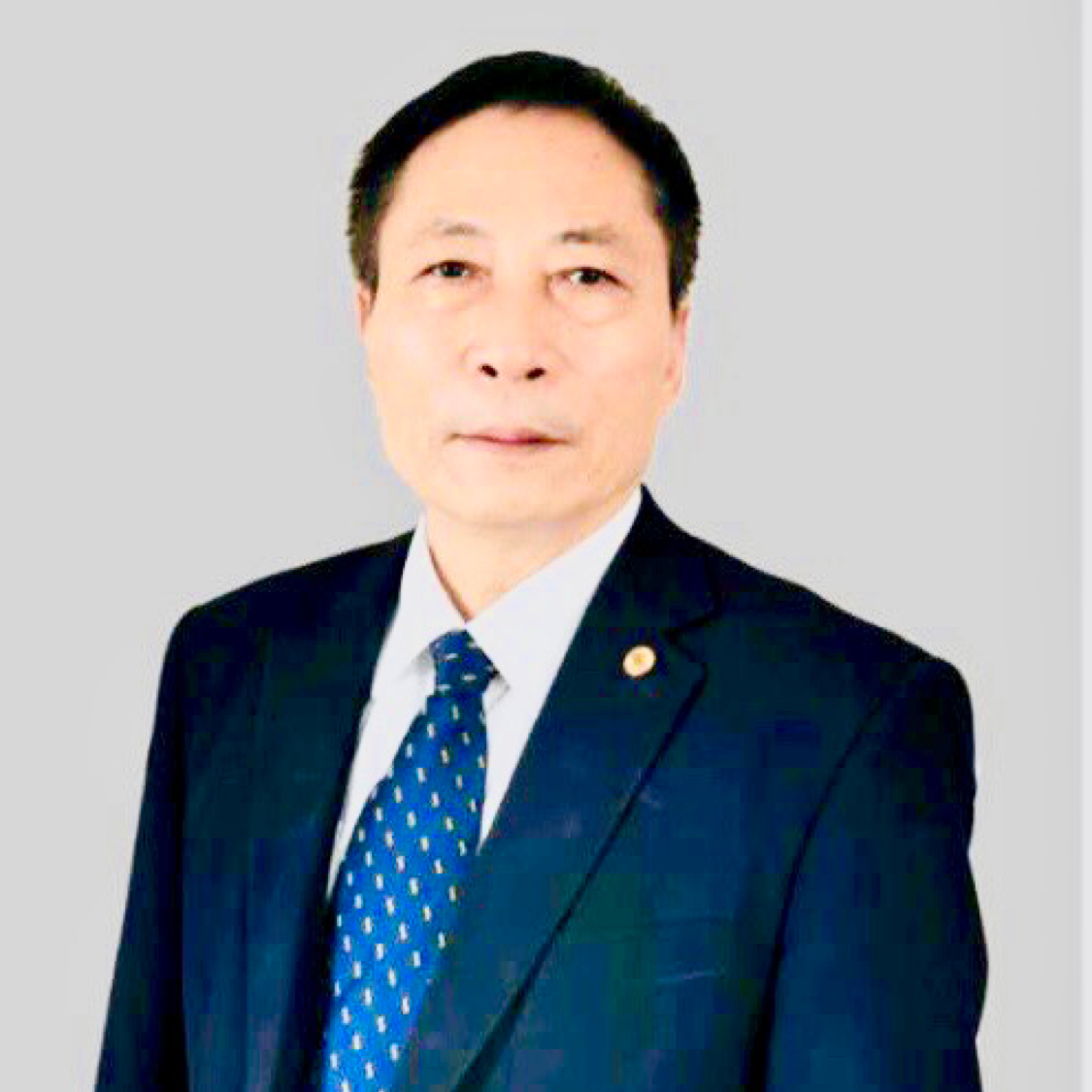 李成东