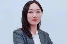 婚姻存续期间，一方出轨，另一方该怎么办