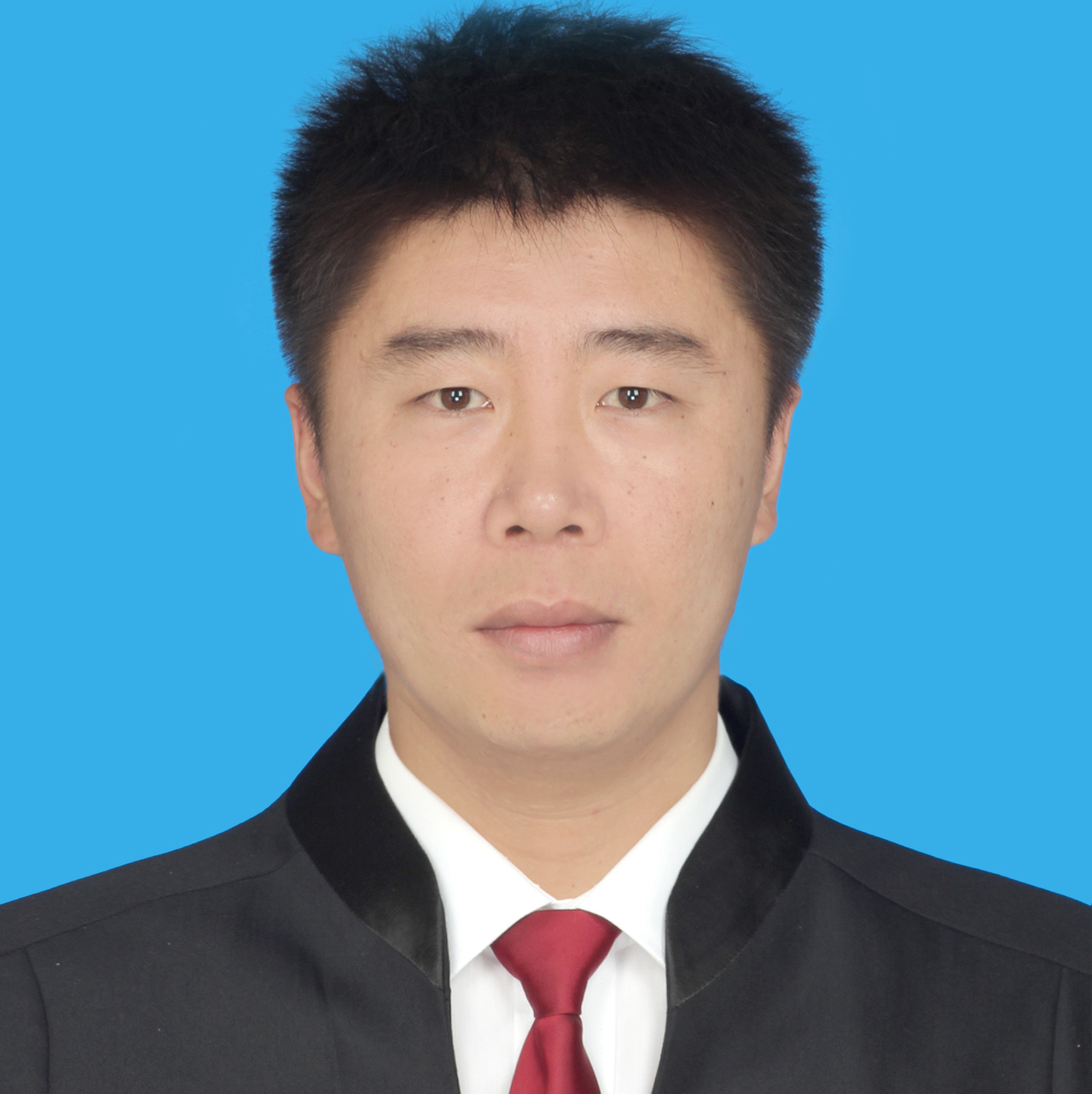 张艳彬
