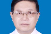 学生在校受伤由谁赔偿