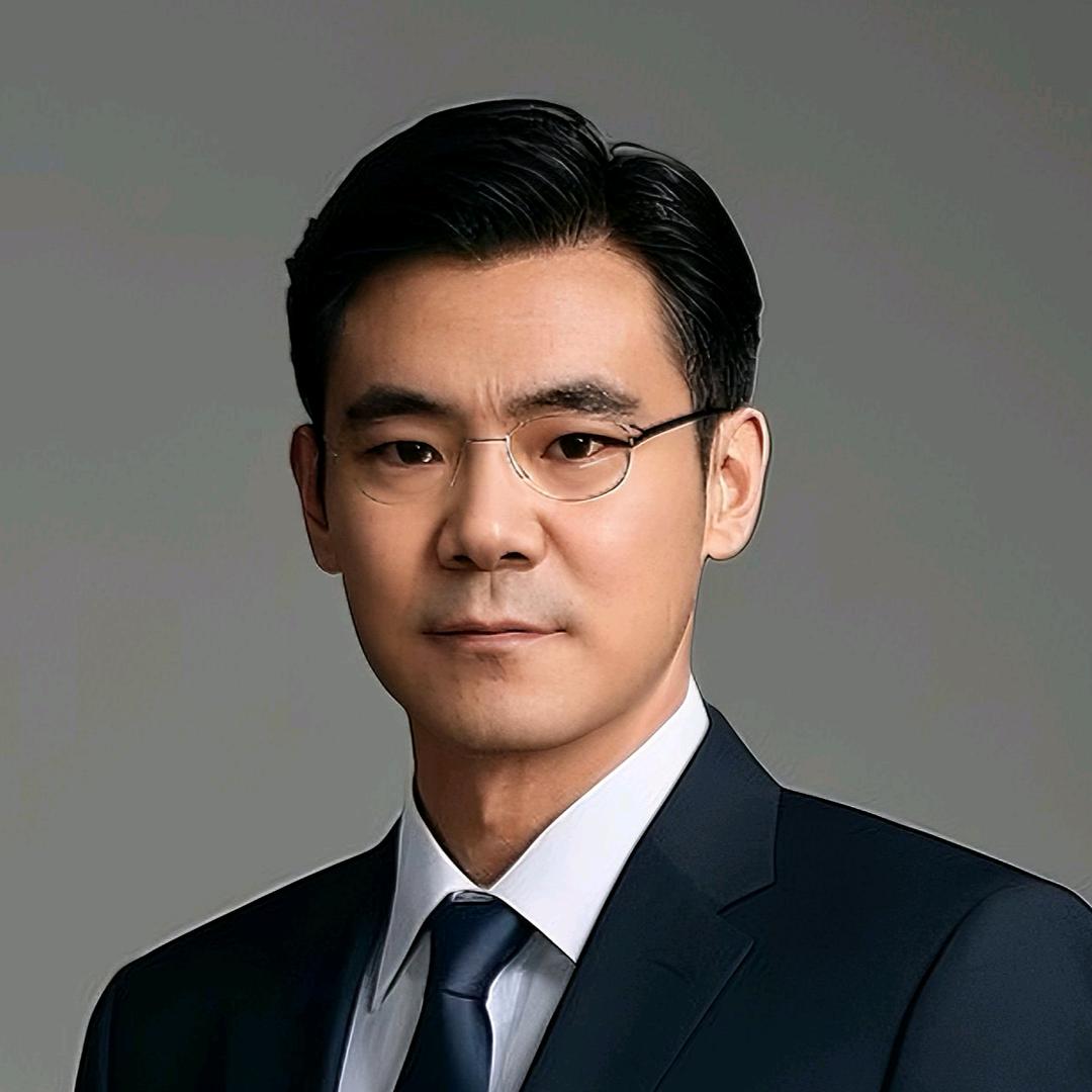 王震