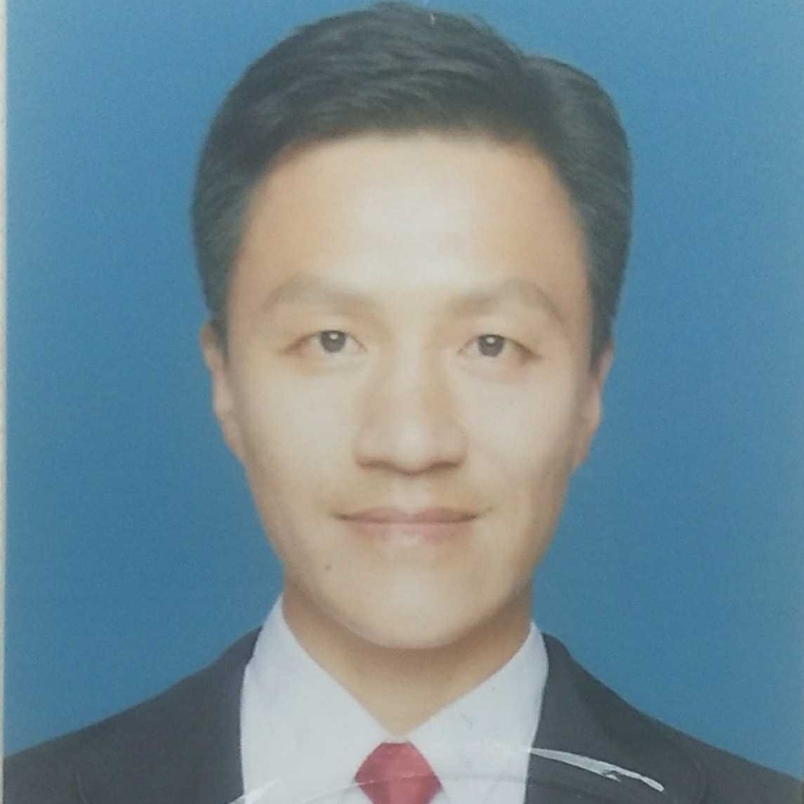 王日新