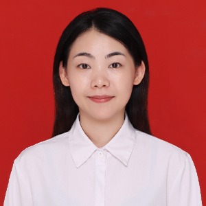 黄彩英