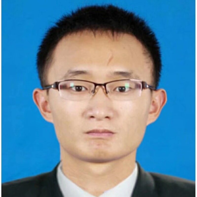 李震奇